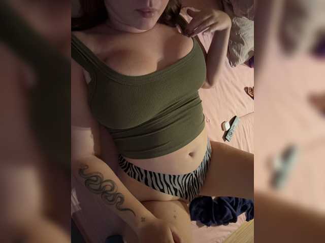 Lizzok- live cam on BongaCams