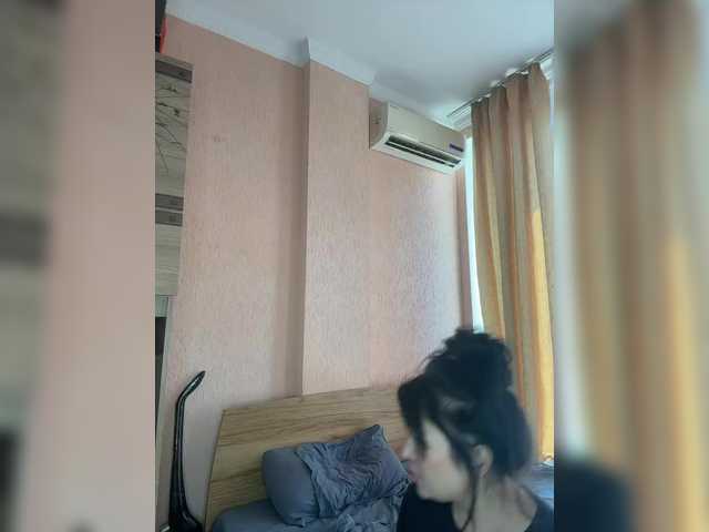 Lyuzaa live cam on BongaCams