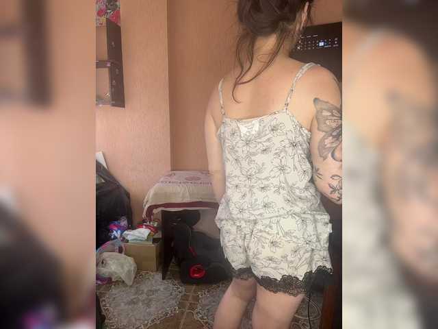 Lyuzaa live cam on BongaCams