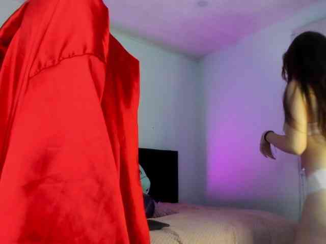 sweet-white webcam