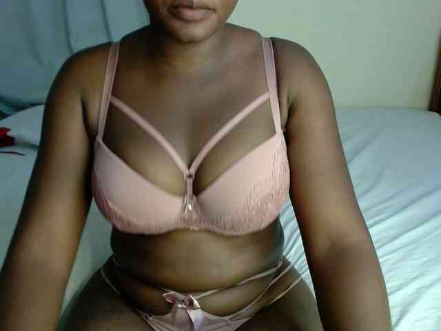 DivaDivas Live Webcam on BongaCams