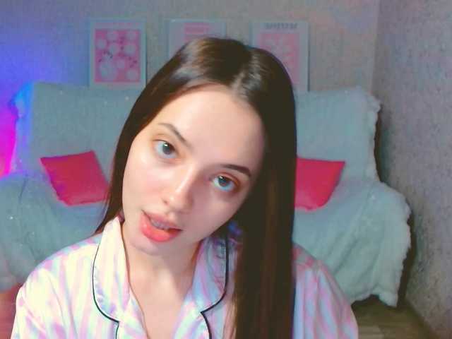 SiennaMia live cam on BongaCams