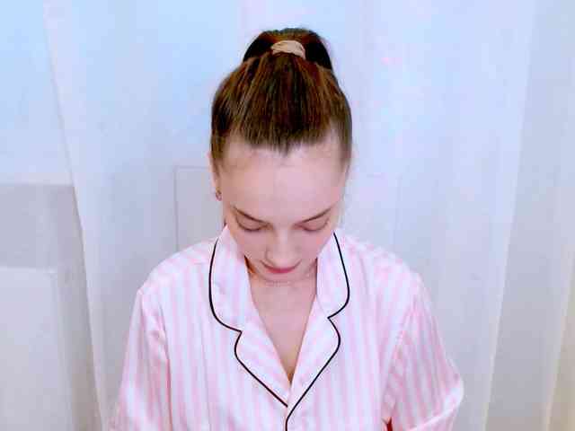 SiennaMia webcam