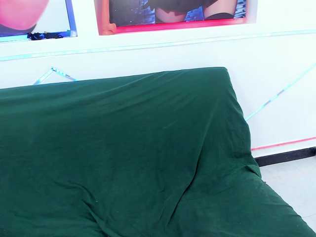 MaxineDoll live webcam show