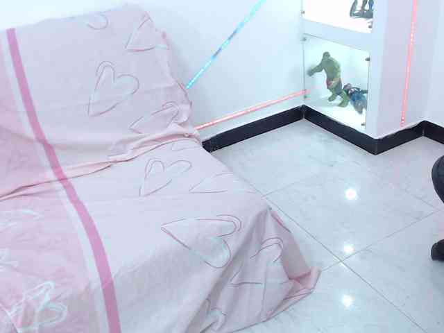 MaxineDoll Live Webcam on BongaCams
