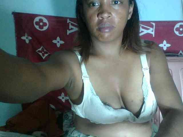 Raheli95 webcam