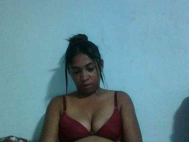 Raheli95 webcam