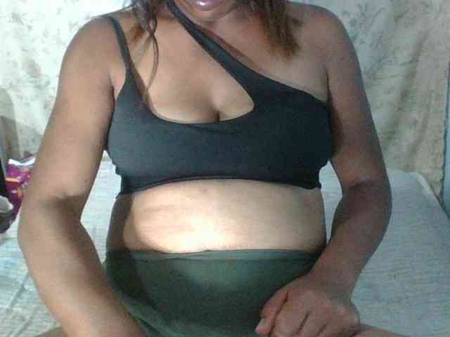 Raheli95 webcam