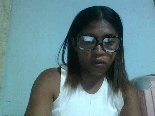 Raheli95 webcam