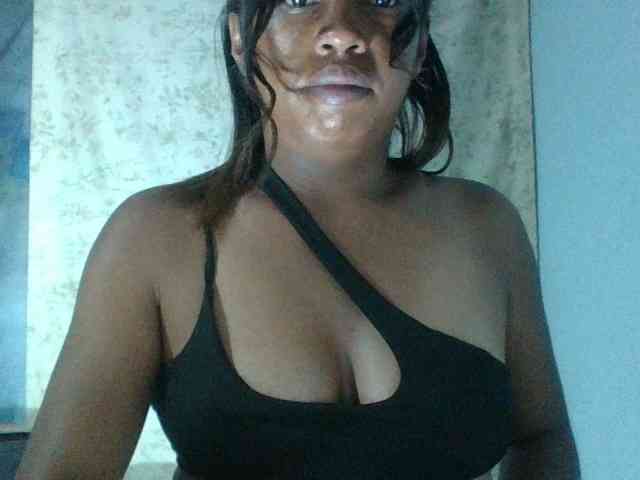 Raheli95 webcam