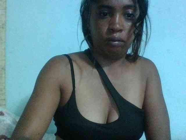 Raheli95 webcam