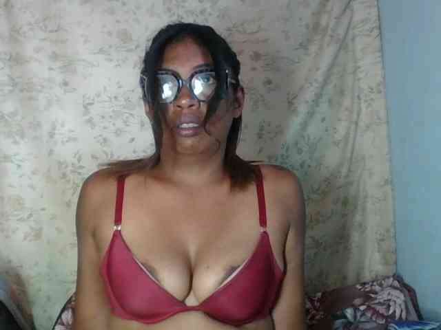 Raheli95 webcam