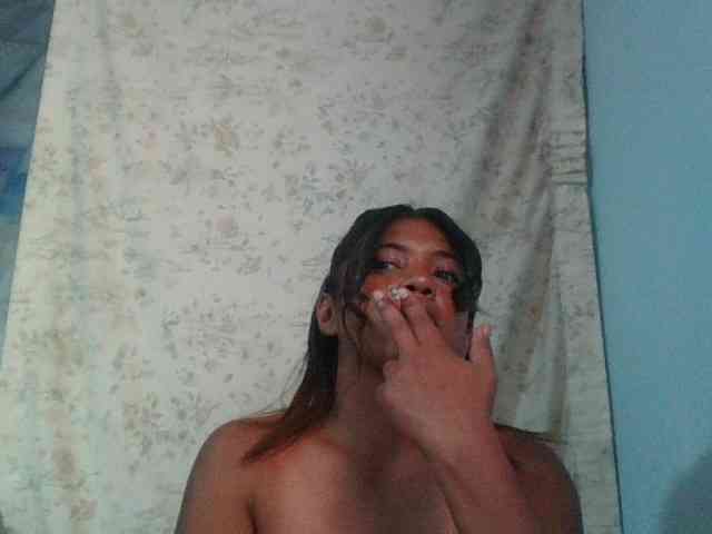 Raheli95 webcam