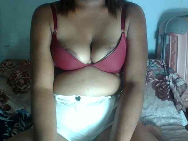 Raheli95 webcam