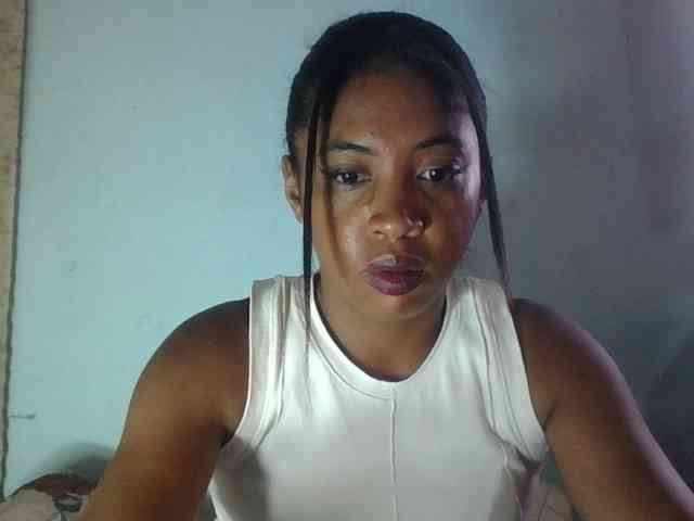 Raheli95 webcam