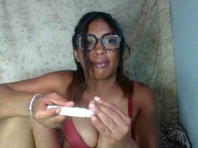 Raheli95 webcam