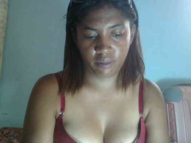 Raheli95 webcam
