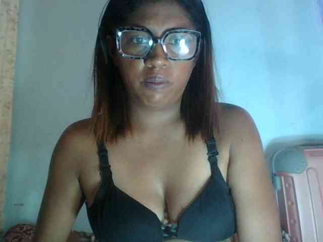Raheli95 webcam