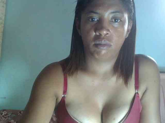 Raheli95 webcam