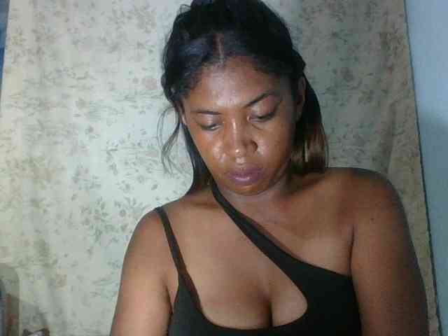 Raheli95 webcam