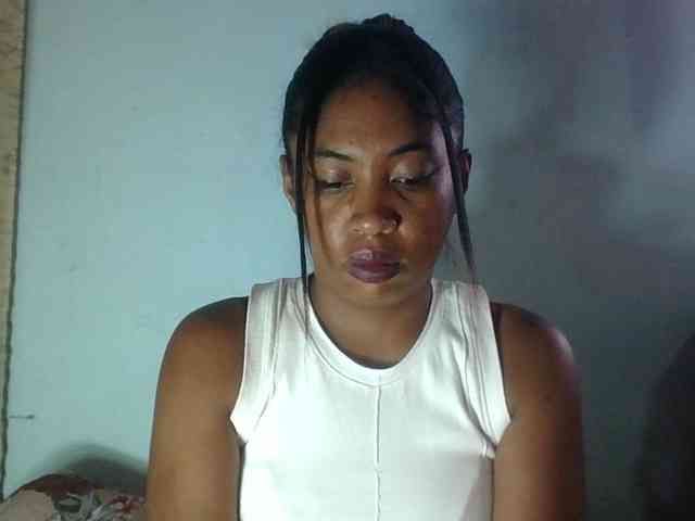 Raheli95 webcam