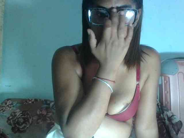 Raheli95 webcam