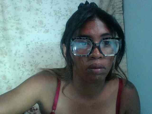 Raheli95 webcam