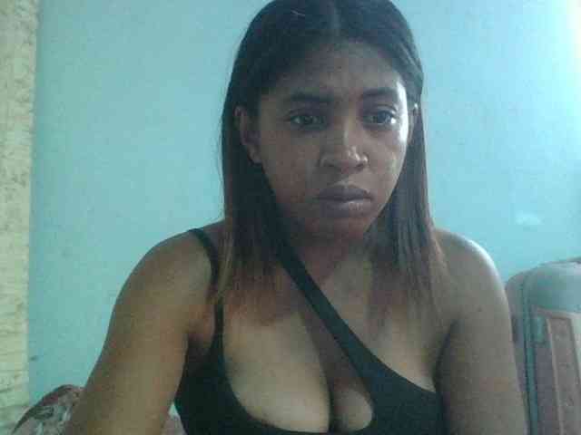 Raheli95 webcam