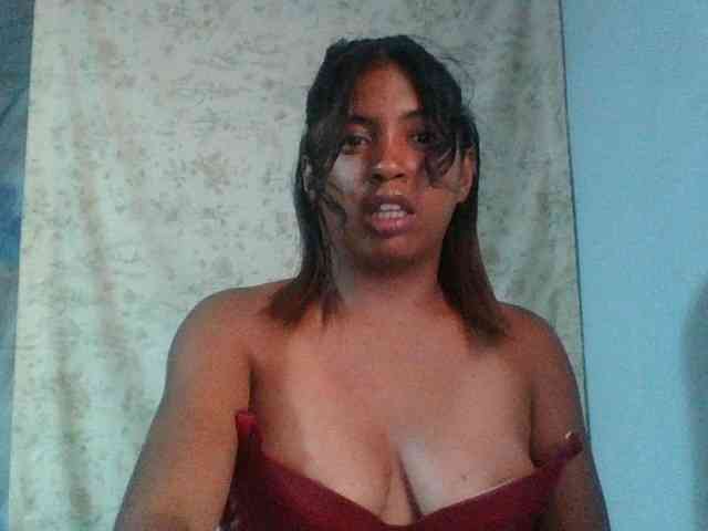 Raheli95 webcam