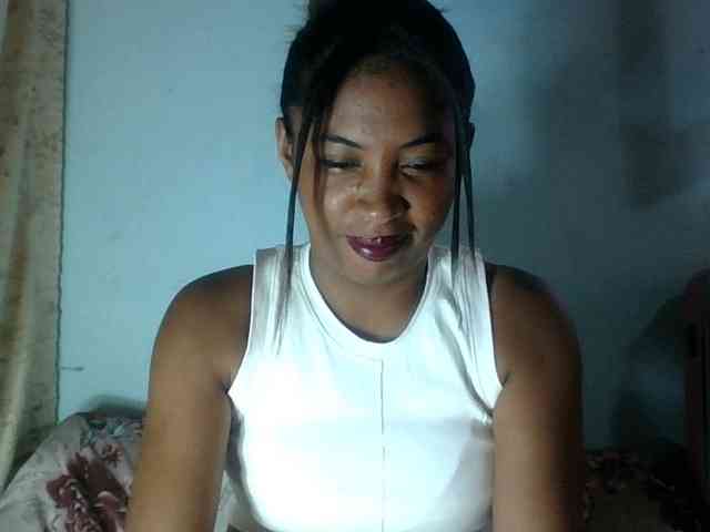 Raheli95 webcam