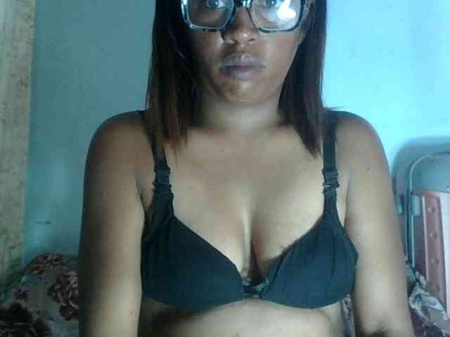 Raheli95 webcam