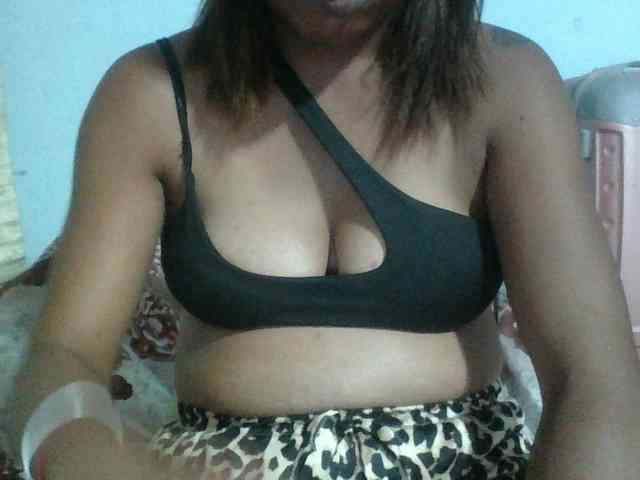Raheli95 webcam