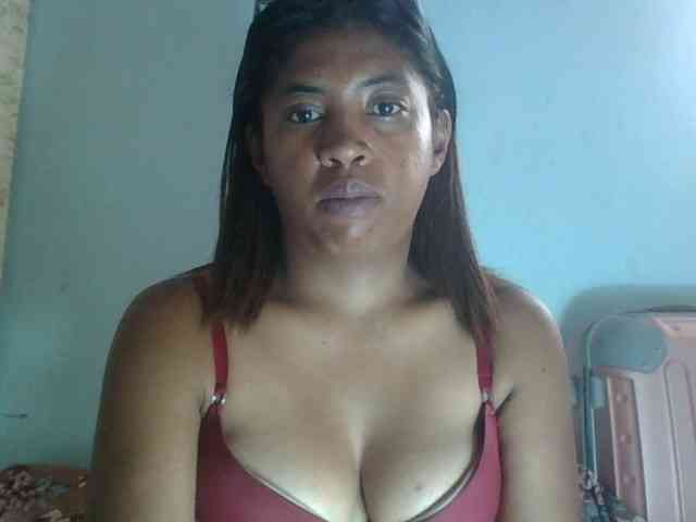 Raheli95 webcam