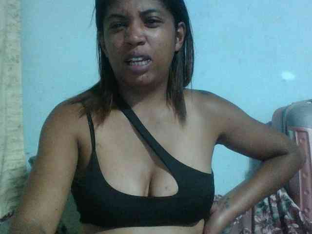 Raheli95 webcam
