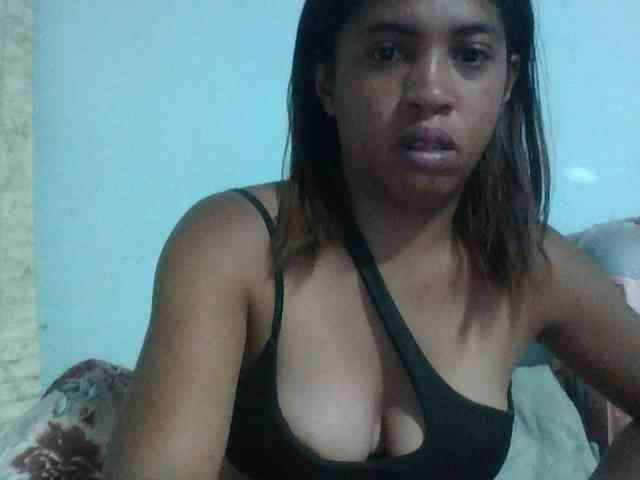 Raheli95 webcam