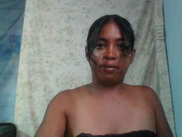 Raheli95 webcam