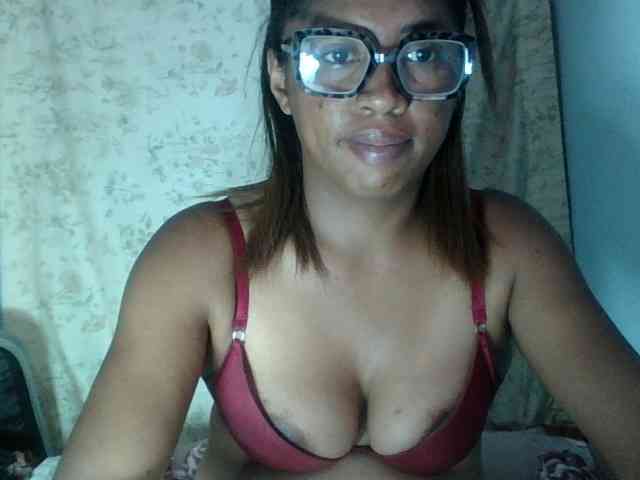 Raheli95 webcam