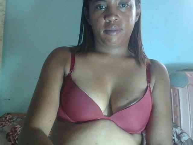 Raheli95 webcam
