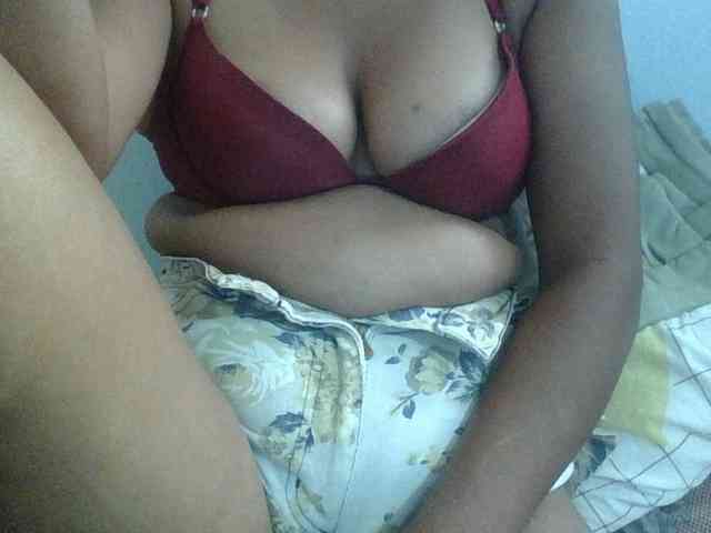Raheli95 webcam
