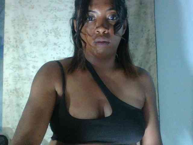 Raheli95 webcam