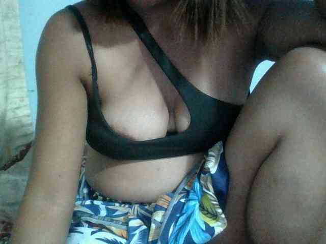 Raheli95 webcam