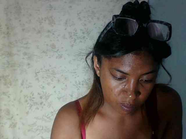 Raheli95 webcam