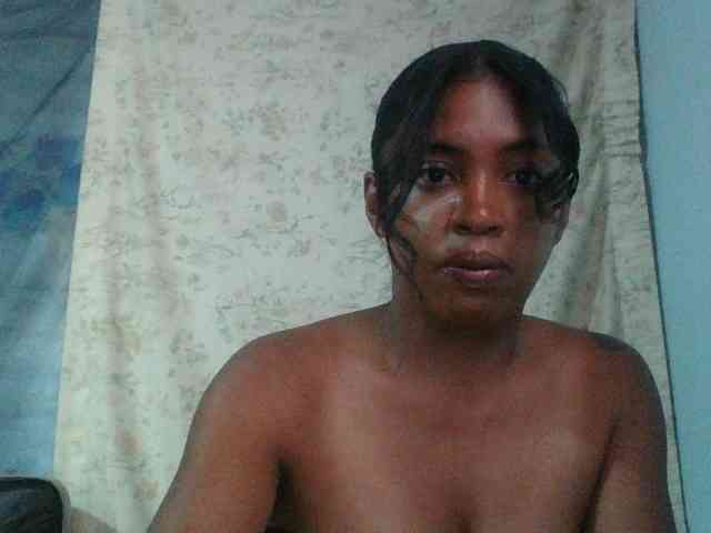 Raheli95 webcam