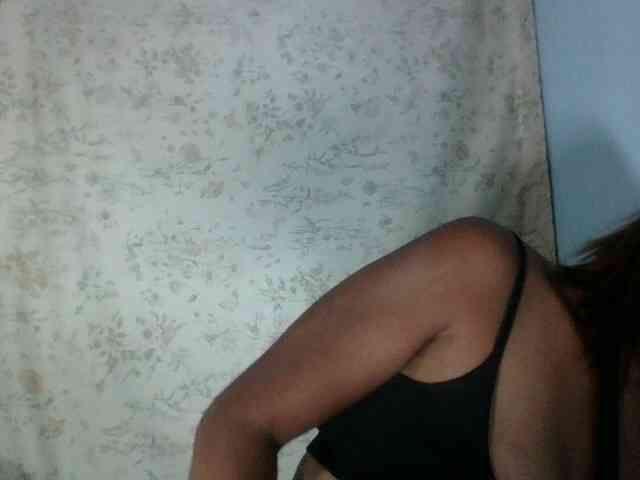 Raheli95 webcam