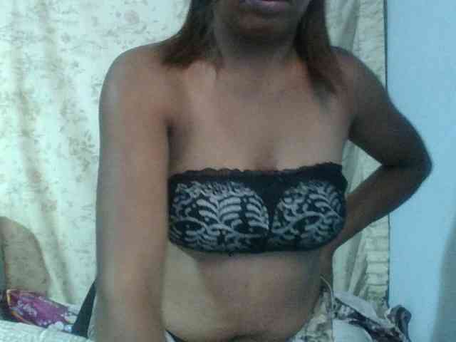 Raheli95 webcam