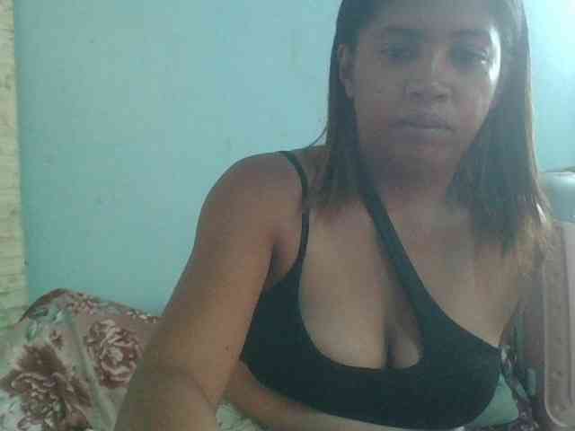 Raheli95 webcam