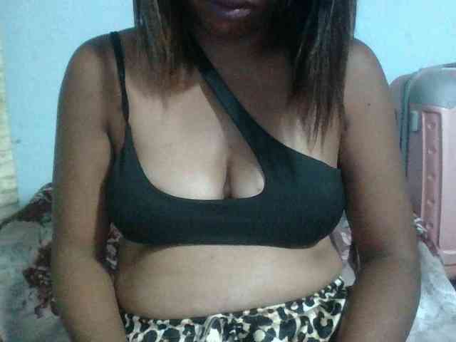 Raheli95 webcam