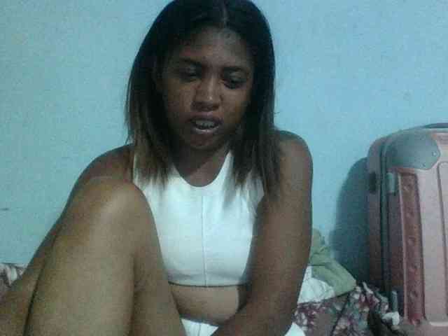 Raheli95 webcam