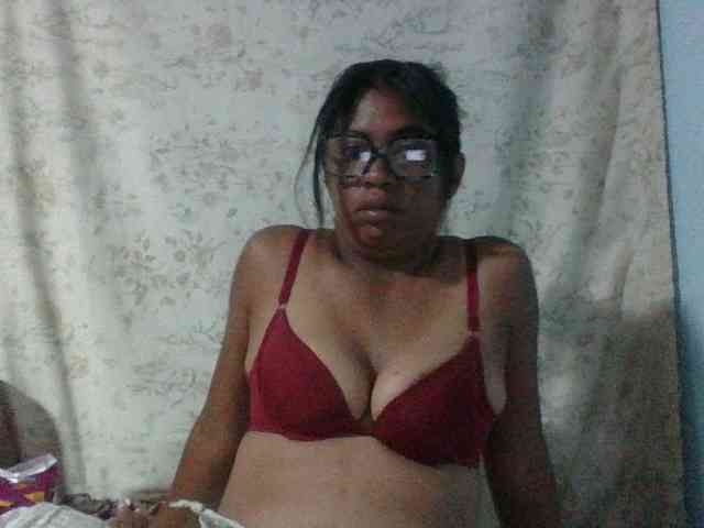 Raheli95 webcam