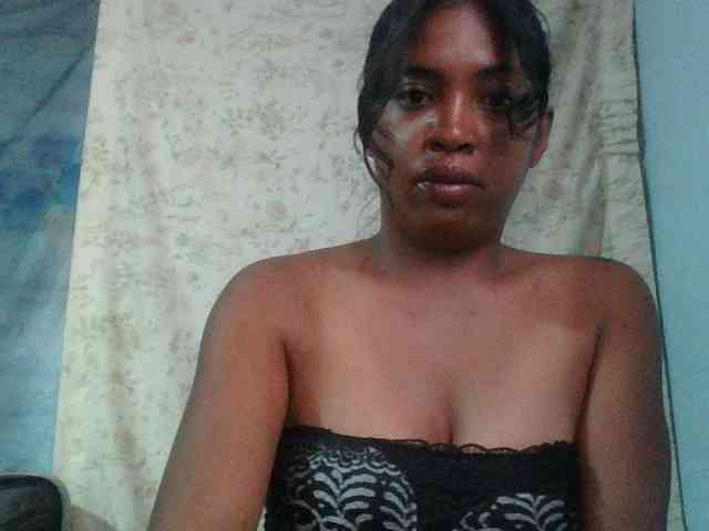 Raheli95 webcam